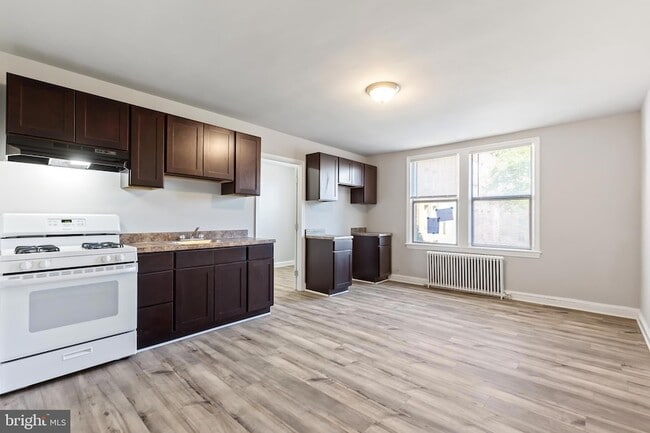 property at 1525 28th St SE