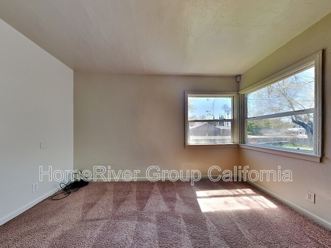 3887 14th Ave in Sacramento, CA - Building Photo - Building Photo