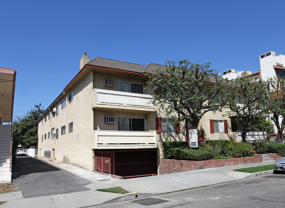 Westgate Avenue Apartments in Los Angeles, CA - Building Photo