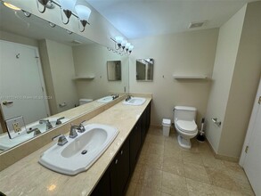 4100 Salzedo St, Unit 910 in Coral Gables, FL - Building Photo - Building Photo