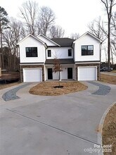 2025 Tom Sadler Rd in Charlotte, NC - Building Photo - Building Photo