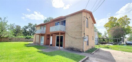 1406 11th St-Unit -A in Galena Park, TX - Foto de edificio - Building Photo