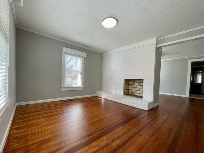 1943 Blowing Rock Blvd in Lenoir, NC - Building Photo - Building Photo