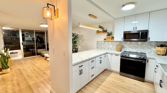 975 Ala Lilikoi St