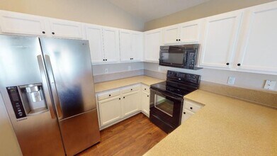 77420 Cobblestone Dr in Yulee, FL - Building Photo - Building Photo