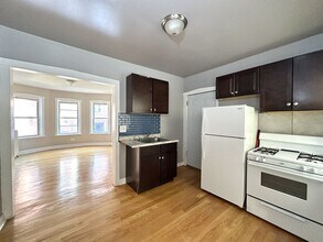 4031 W Melrose St in Chicago, IL - Building Photo - Building Photo