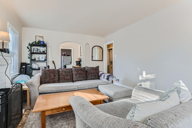 property at 759 Bellaire St