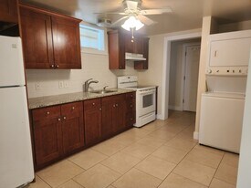 157 N Clinton St in Poughkeepsie, NY - Building Photo