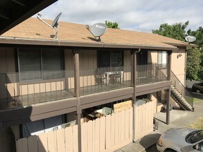 420 E. Rose St. in Stockton, CA - Building Photo - Building Photo