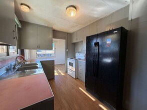 1321 Hookano St in Pearl City, HI - Building Photo - Building Photo