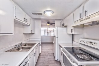 3615 Kolendo Ct-Unit -C in Las Vegas, NV - Building Photo - Building Photo