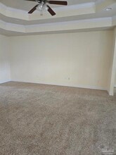 961 Grindstone Ln in Cantonment, FL - Foto de edificio - Building Photo