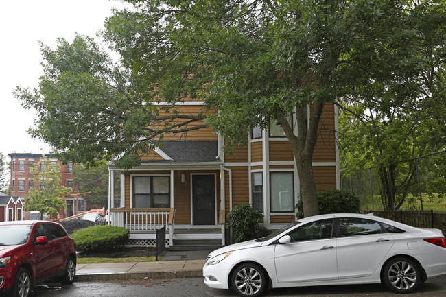 Brown Kaplan Town Homes in Dorchester, MA - Building Photo - Building Photo