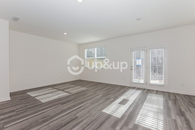 140 Saginaw Ct in Locust Grove, GA - Building Photo - Building Photo