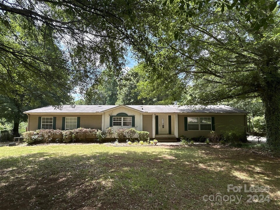 1874 Vista Rd in Fort Mill, SC - Building Photo