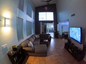 3719 E Inverness Ave in Mesa, AZ - Foto de edificio - Building Photo
