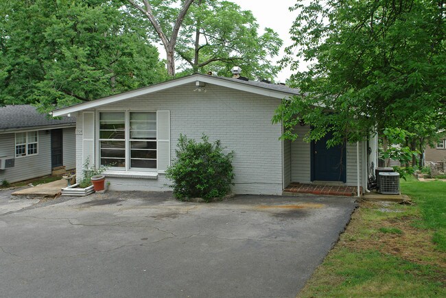 1904 Blair Blvd in Nashville, TN - Foto de edificio - Building Photo