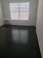 1608 Drexel Ave in Miami Beach, FL - Building Photo - Building Photo