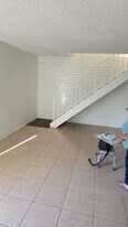 2693 W Fairmont Ave, Unit 2693 West Fairmont #103 in Fresno, CA - Building Photo
