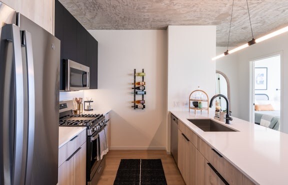 property at 142 N Morgan St