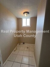 576 E 100 N St in Pleasant Grove, UT - Building Photo - Building Photo
