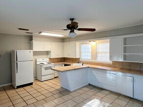 2706 25th St in Lubbock, TX - Building Photo - Building Photo