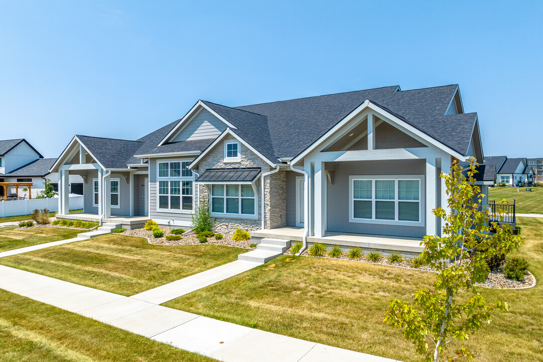 Prairie Trails in Ankeny, IA - Foto de edificio