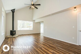 25513 35th Ave E in Spanaway, WA - Building Photo - Building Photo