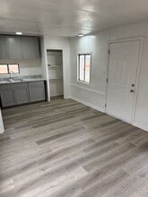 20096 Enid St in Stevinson, CA - Building Photo - Building Photo