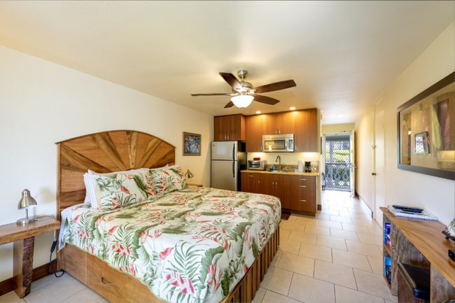 property at 75-5776-5776 Kuakini Hwy