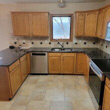 5019 68th St in Urbandale, IA - Building Photo - Building Photo