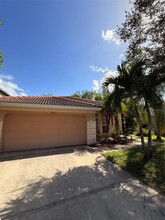 8376 Laurel Lakes Blvd in Naples, FL - Building Photo - Building Photo