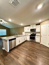 14218 Minette Loop in San Antonio, TX - Foto de edificio - Building Photo