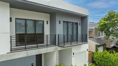 3047 Elizabeth St in Miami, FL - Building Photo - Building Photo