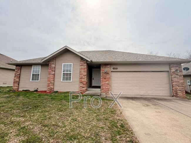 property at 4506 E Chipmunk Ln