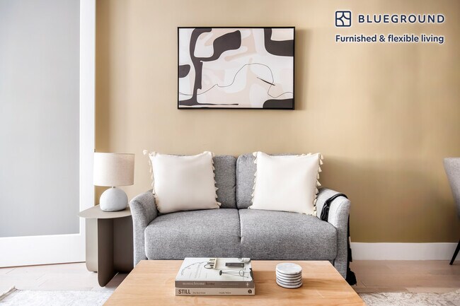 170 1st Ave. in New York, NY - Building Photo - Building Photo