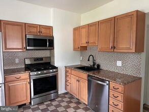 229 Iona Ave in Narberth, PA - Building Photo - Building Photo