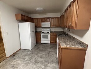 519 Cherry St in Carl Junction, MO - Building Photo - Building Photo