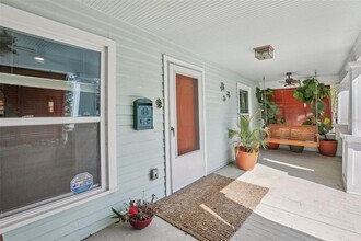 3547 6th St S in St. Petersburg, FL - Foto de edificio - Building Photo