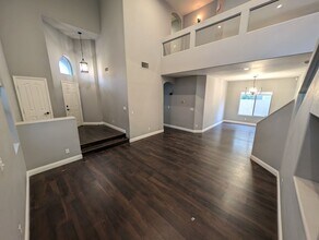 10465 Warwick Falls Ct in Las Vegas, NV - Building Photo - Building Photo