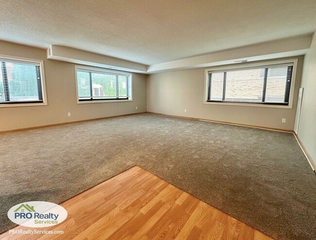 property at 2885 Knox Ave S