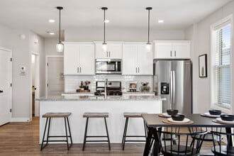 Canvas at Inver Grove Heights in Inver Grove Heights, MN - Building Photo - Building Photo