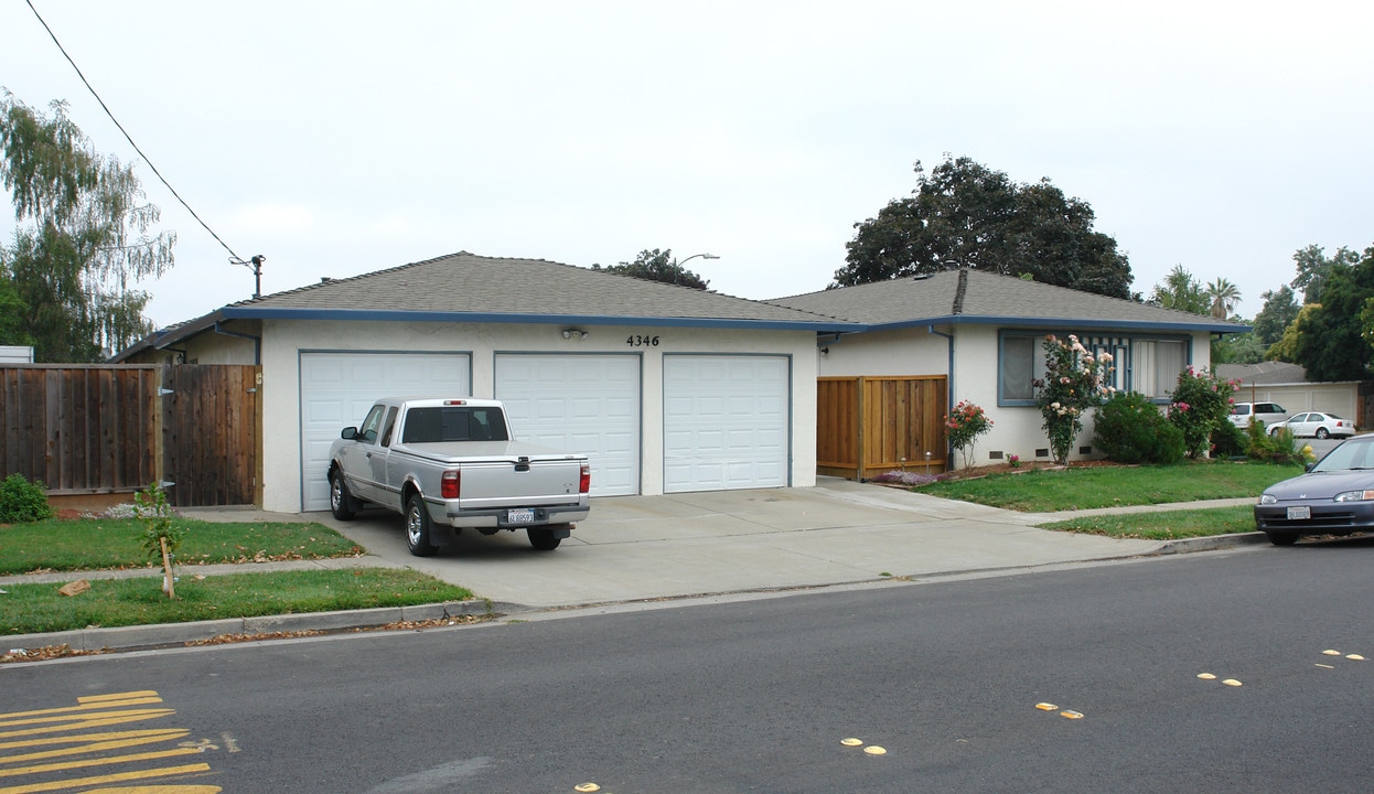 4346 Latimer Ave in San Jose, CA - Foto de edificio