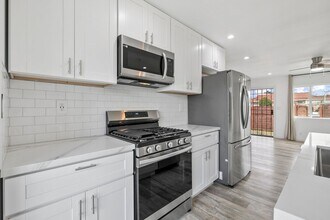 4517 Thorn St in San Diego, CA - Building Photo - Building Photo