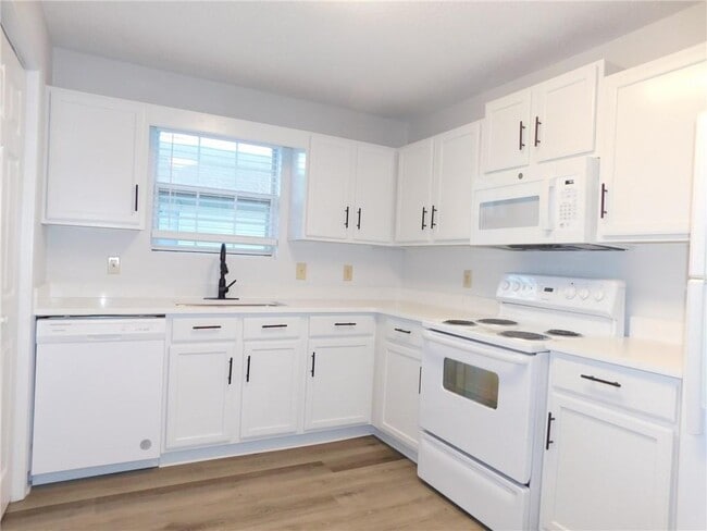 77 Rock Garden Pl in Dahlonega, GA - Building Photo - Building Photo