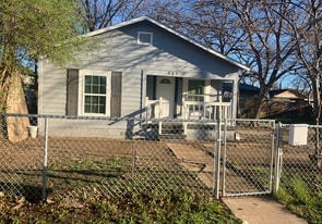 327 Huerta St in San Antonio, TX - Building Photo