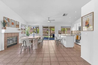 79200 Violet Ct in La Quinta, CA - Building Photo - Building Photo