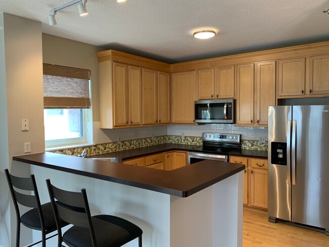 645 N 1st St, Unit 409 in Minneapolis, MN - Foto de edificio - Building Photo