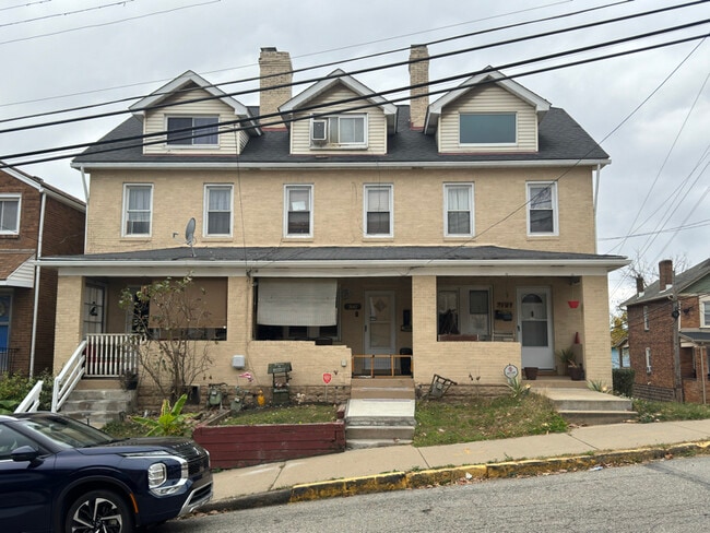 7645 Roslyn St in Pittsburgh, PA - Building Photo - Building Photo