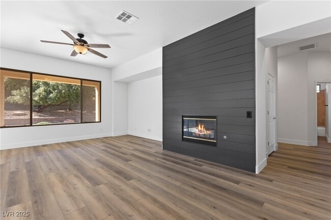 21 Douglas Grove Rd in Henderson, NV - Building Photo - Building Photo